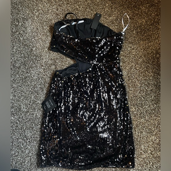 Lulu's One Shoulder Bodycon Cutout Sequin Mini Dress size Large new with tags - Picture 5 of 6